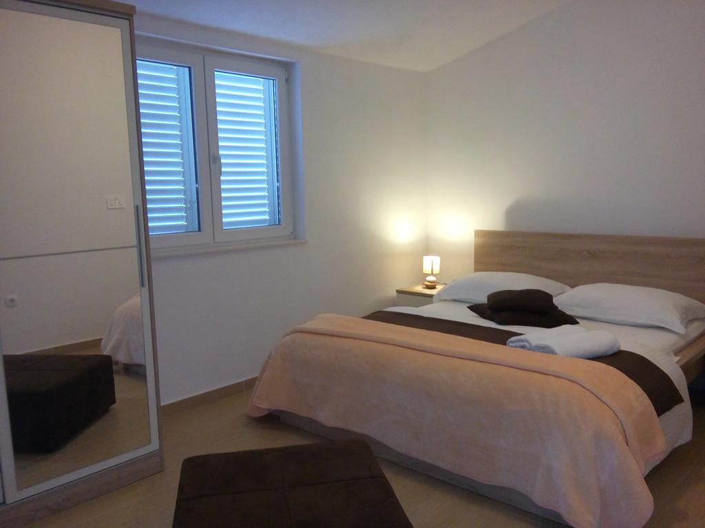 Adriatic Rose Apartment Turanj Exteriör bild